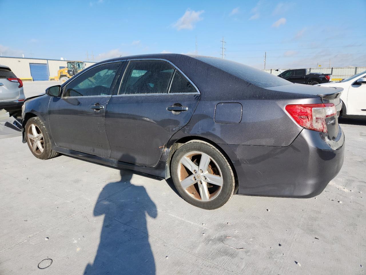 2014 TOYOTA CAMRY