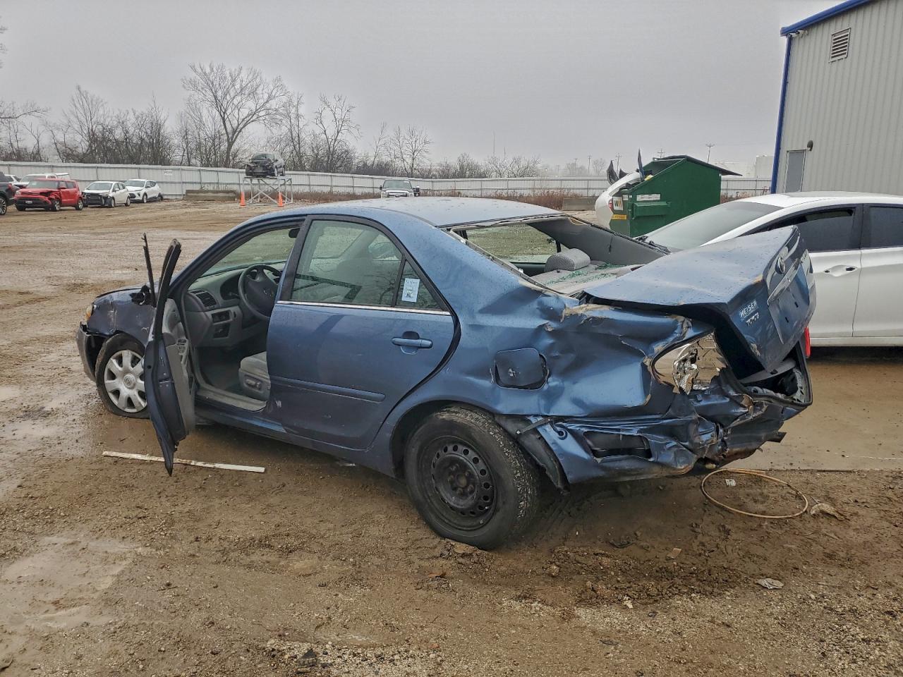2004 TOYOTA CAMRY