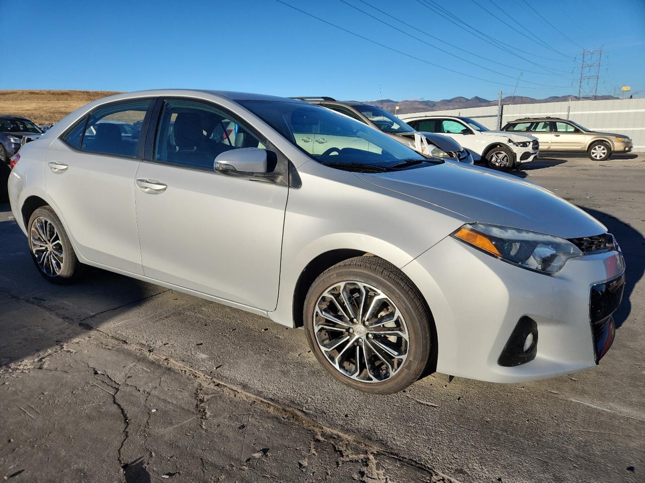 2016 TOYOTA COROLLA