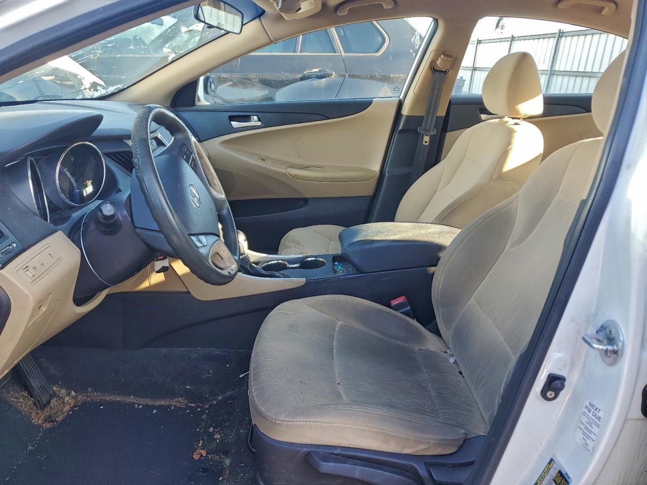 2011 HYUNDAI SONATA