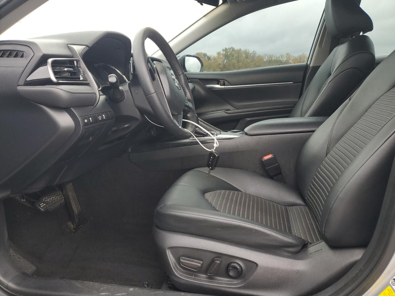 2019 TOYOTA CAMRY