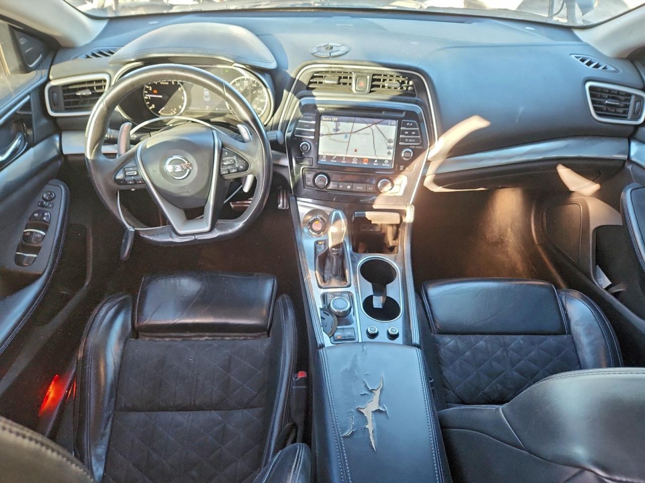 2016 NISSAN Maxima