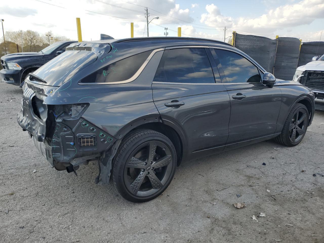 2024 GENESIS GV70