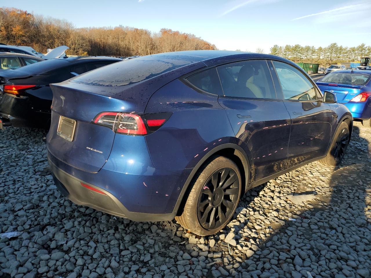 2022 TESLA MODEL Y