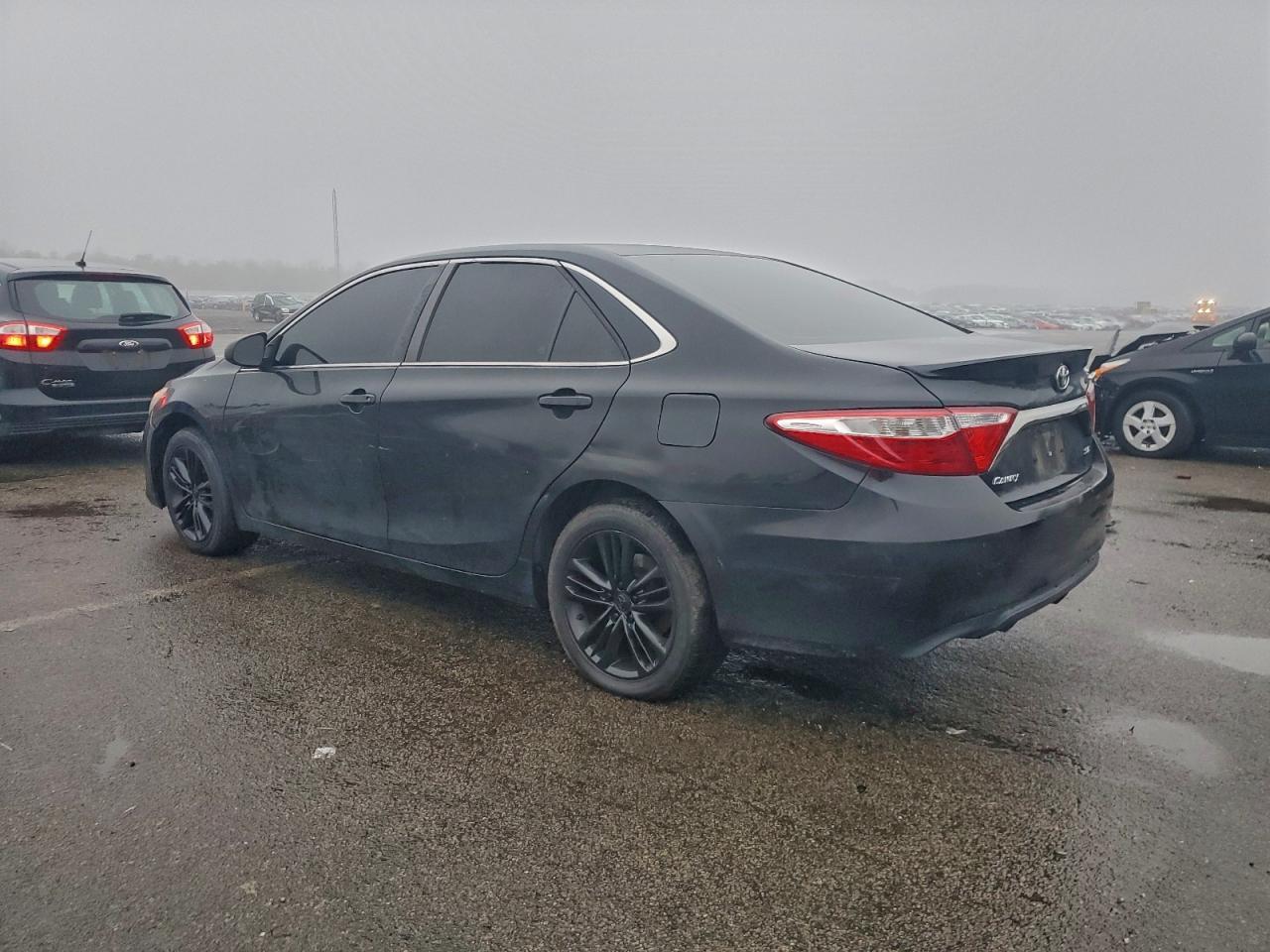 2016 TOYOTA CAMRY