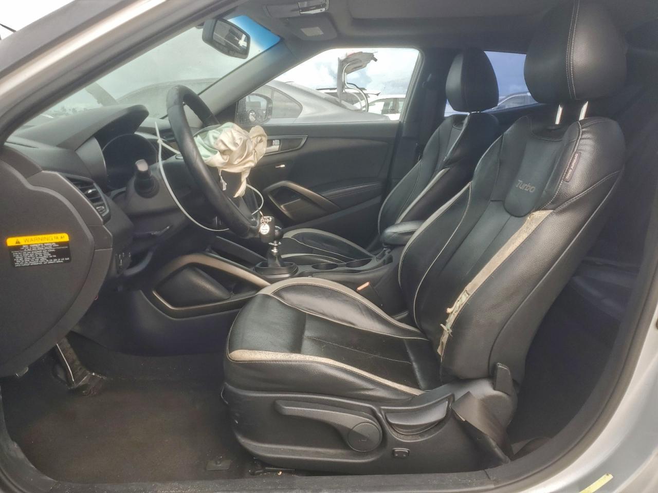 2013 HYUNDAI VELOSTER