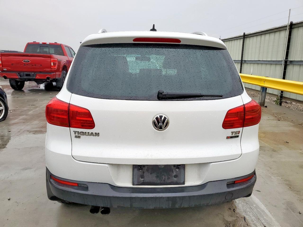 2016 VOLKSWAGEN TIGUAN