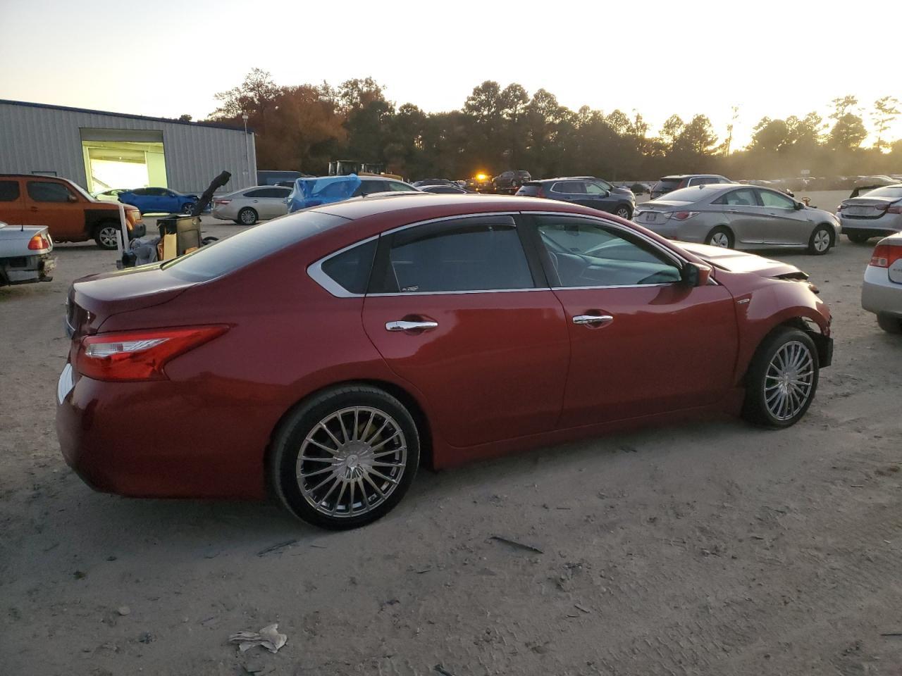 2016 NISSAN ALTIMA