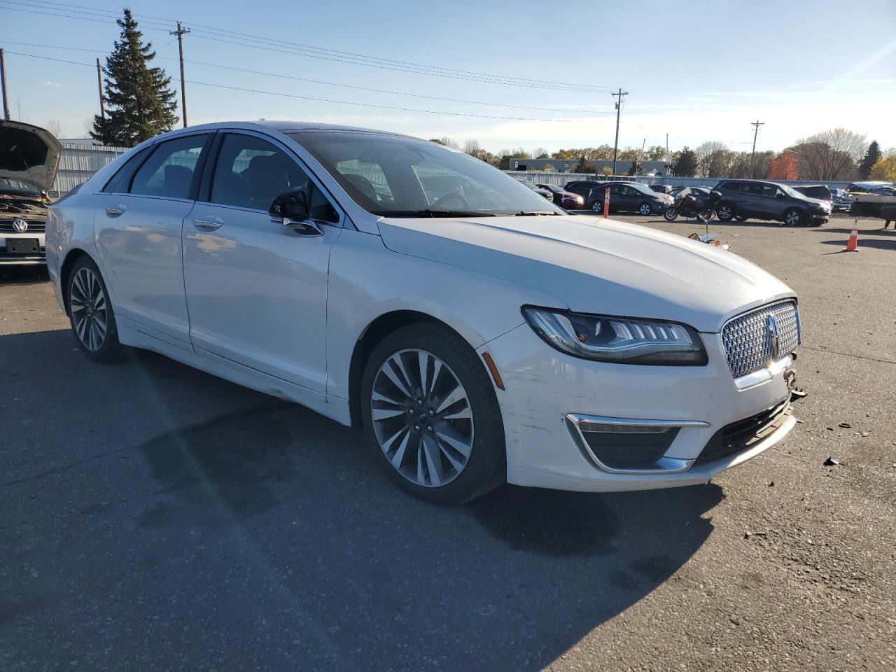 2017 LINCOLN MKZ