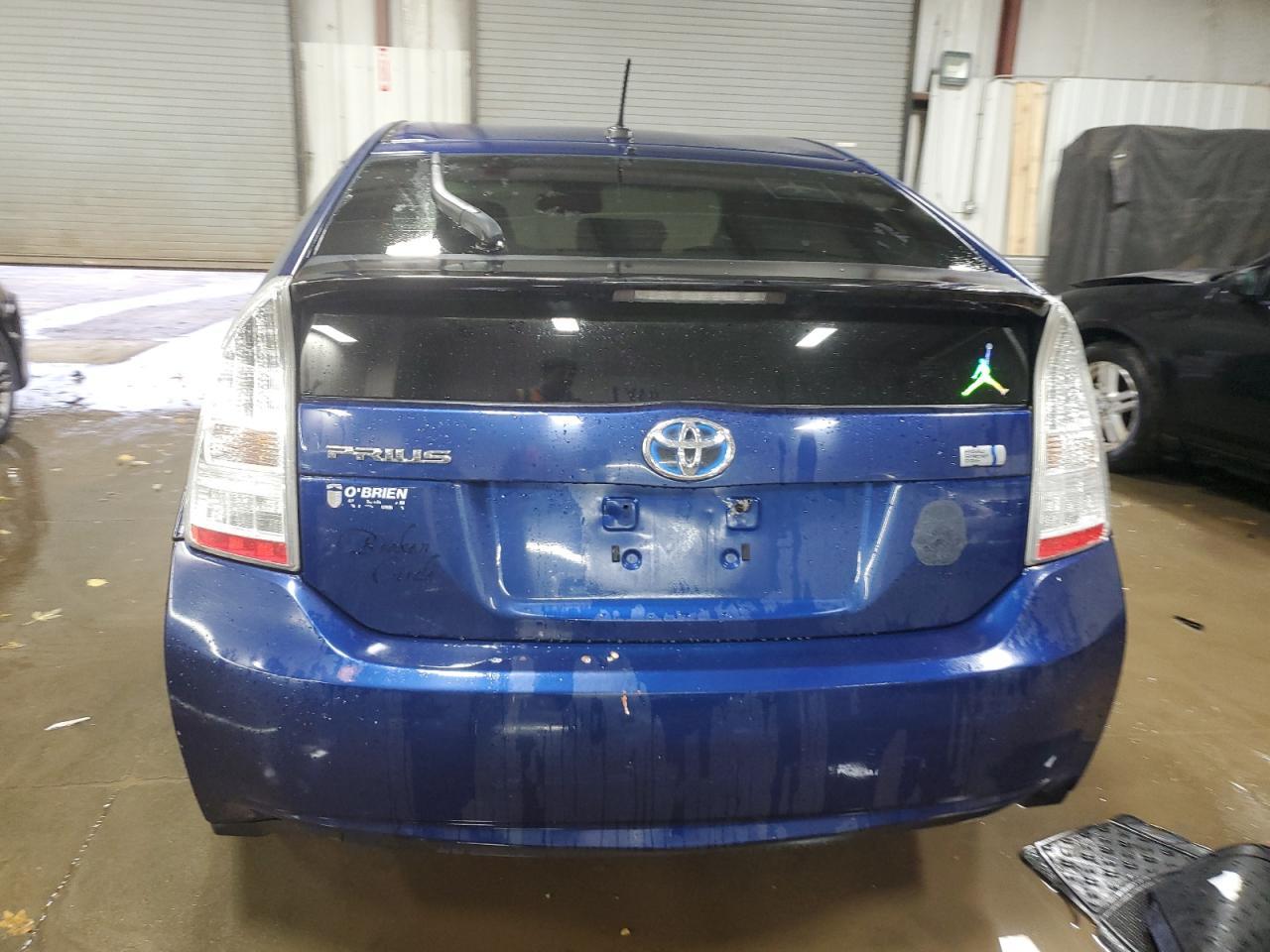 2011 TOYOTA PRIUS