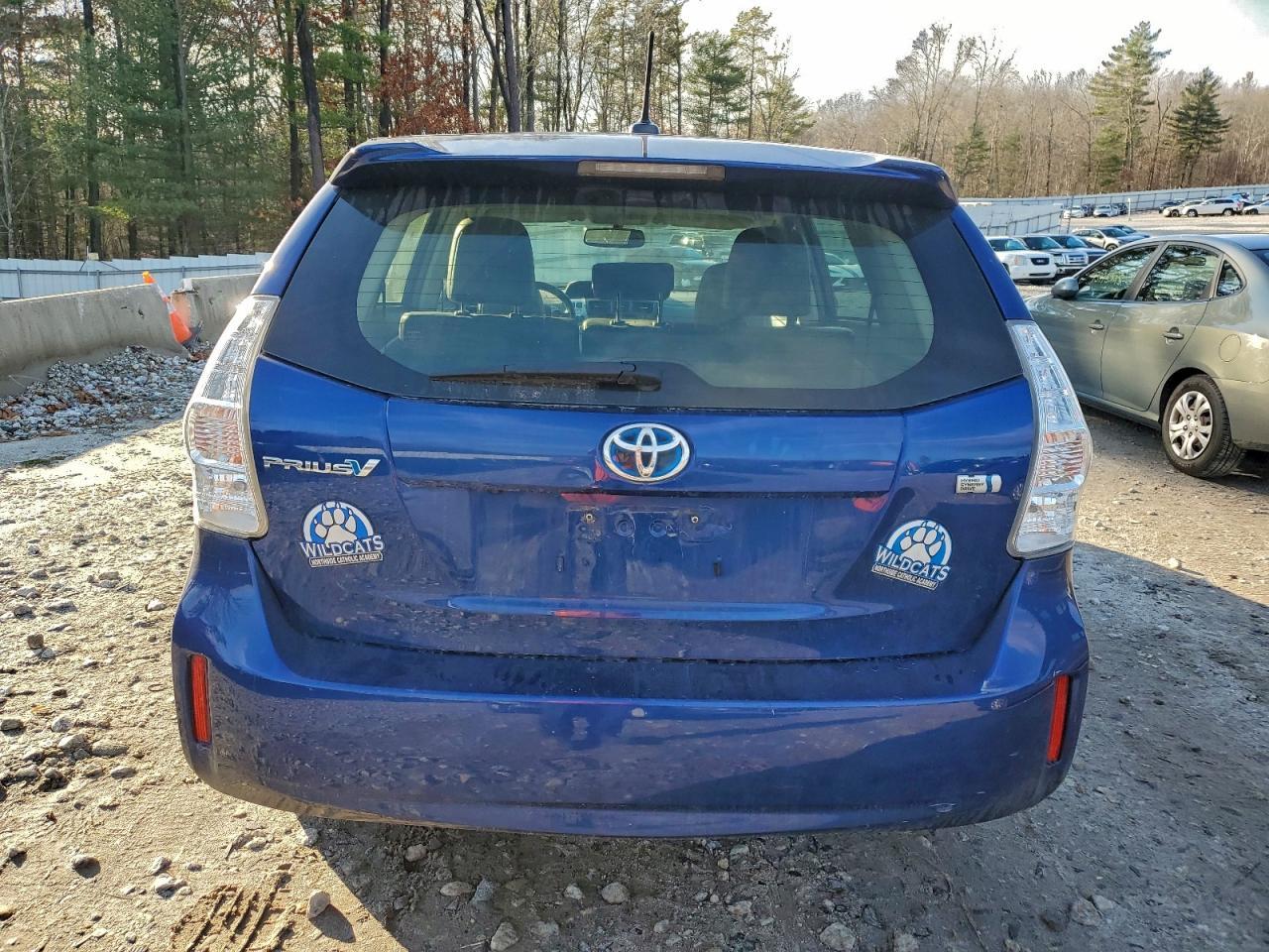 2012 TOYOTA PRIUS V