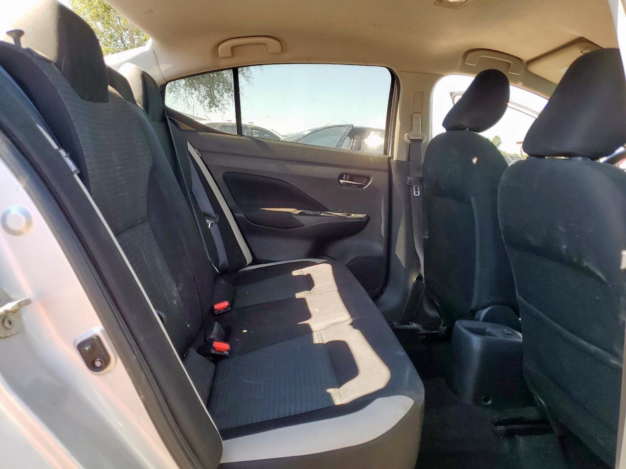 2021 NISSAN VERSA