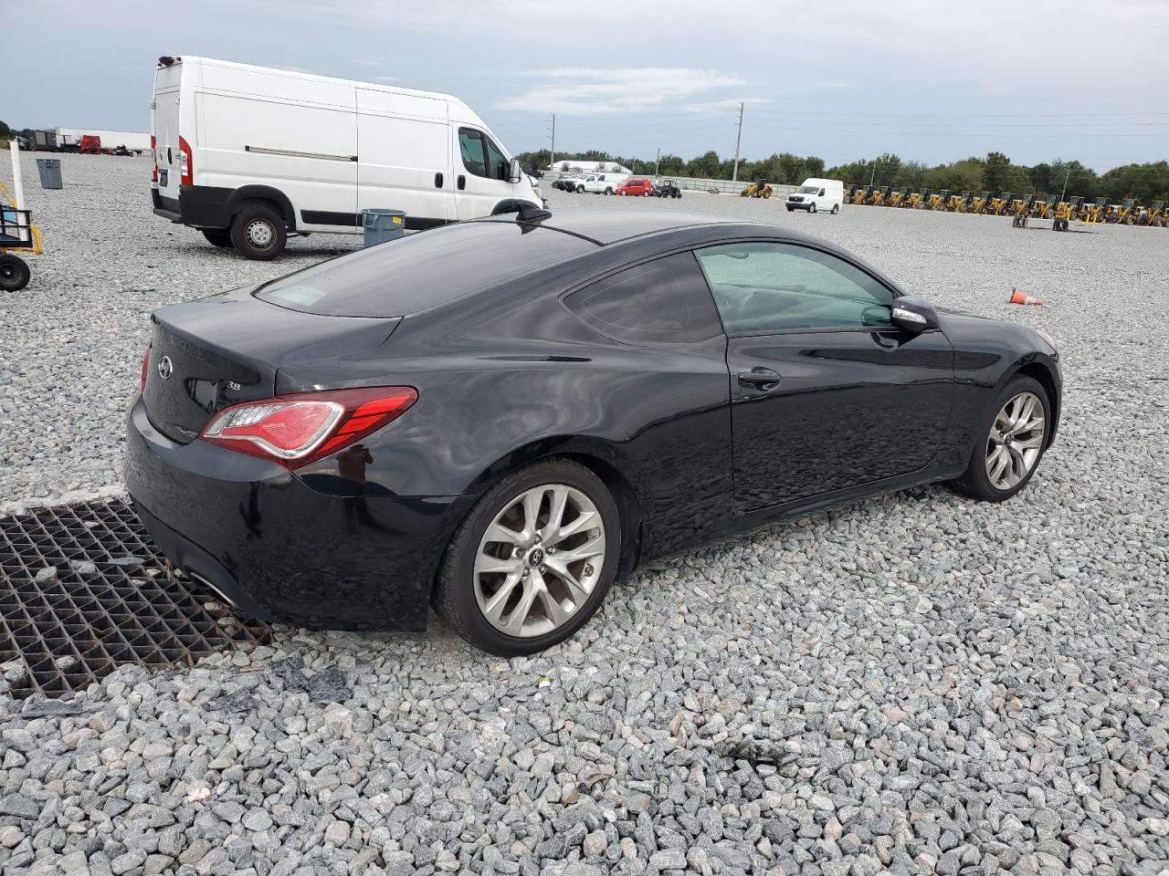 2016 HYUNDAI GENESIS