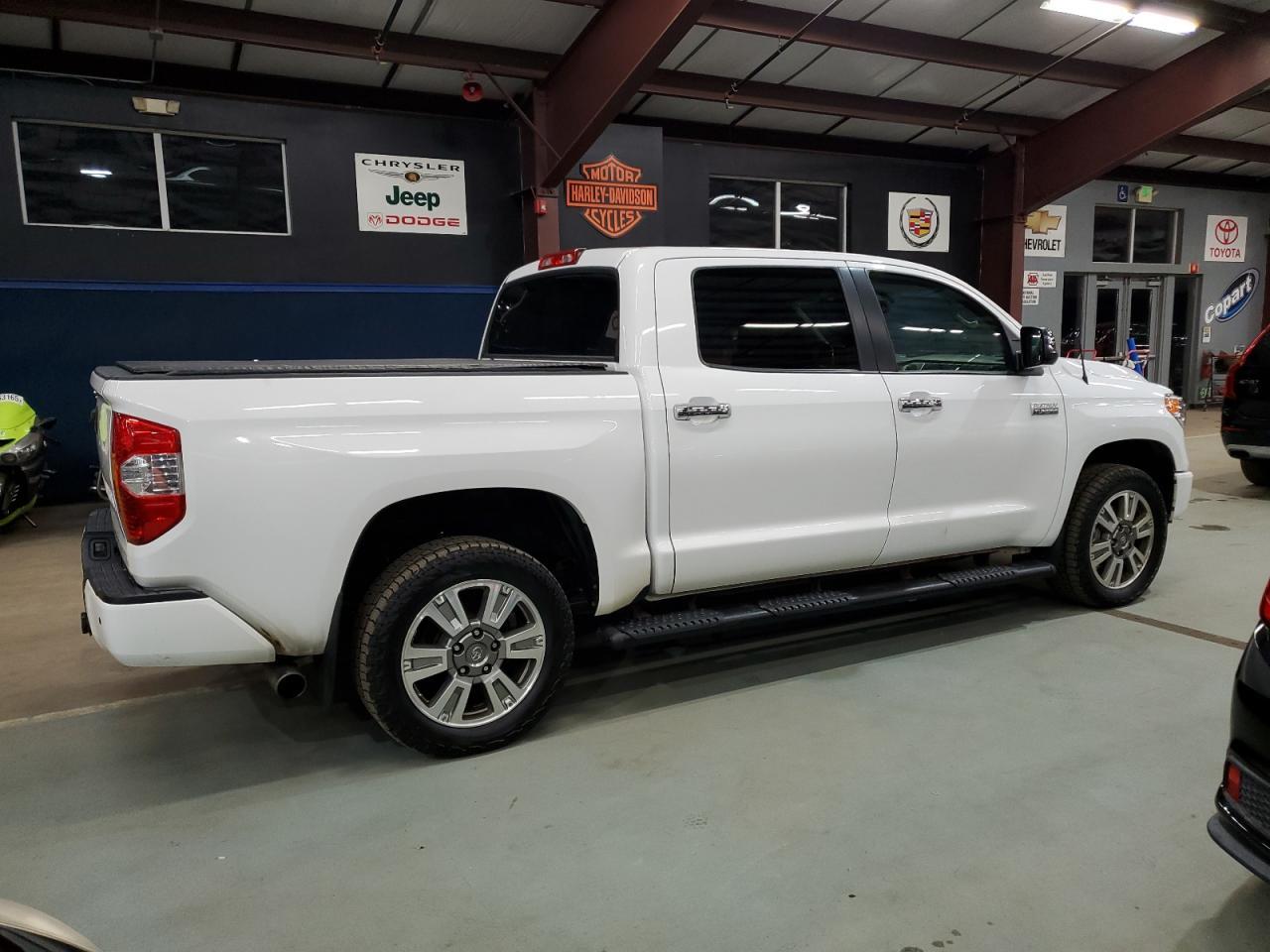 2017 TOYOTA TUNDRA