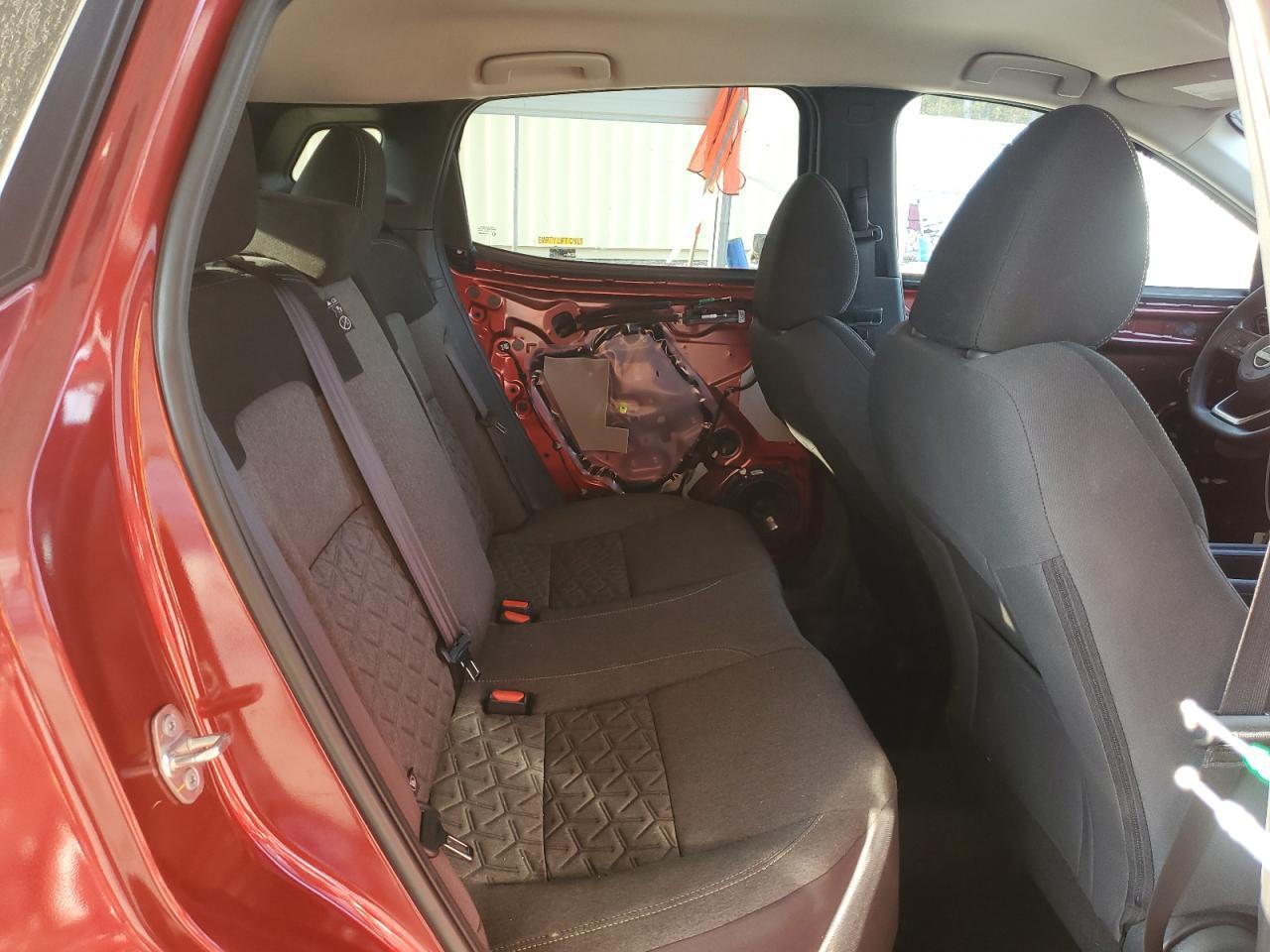 2025 NISSAN KICKS