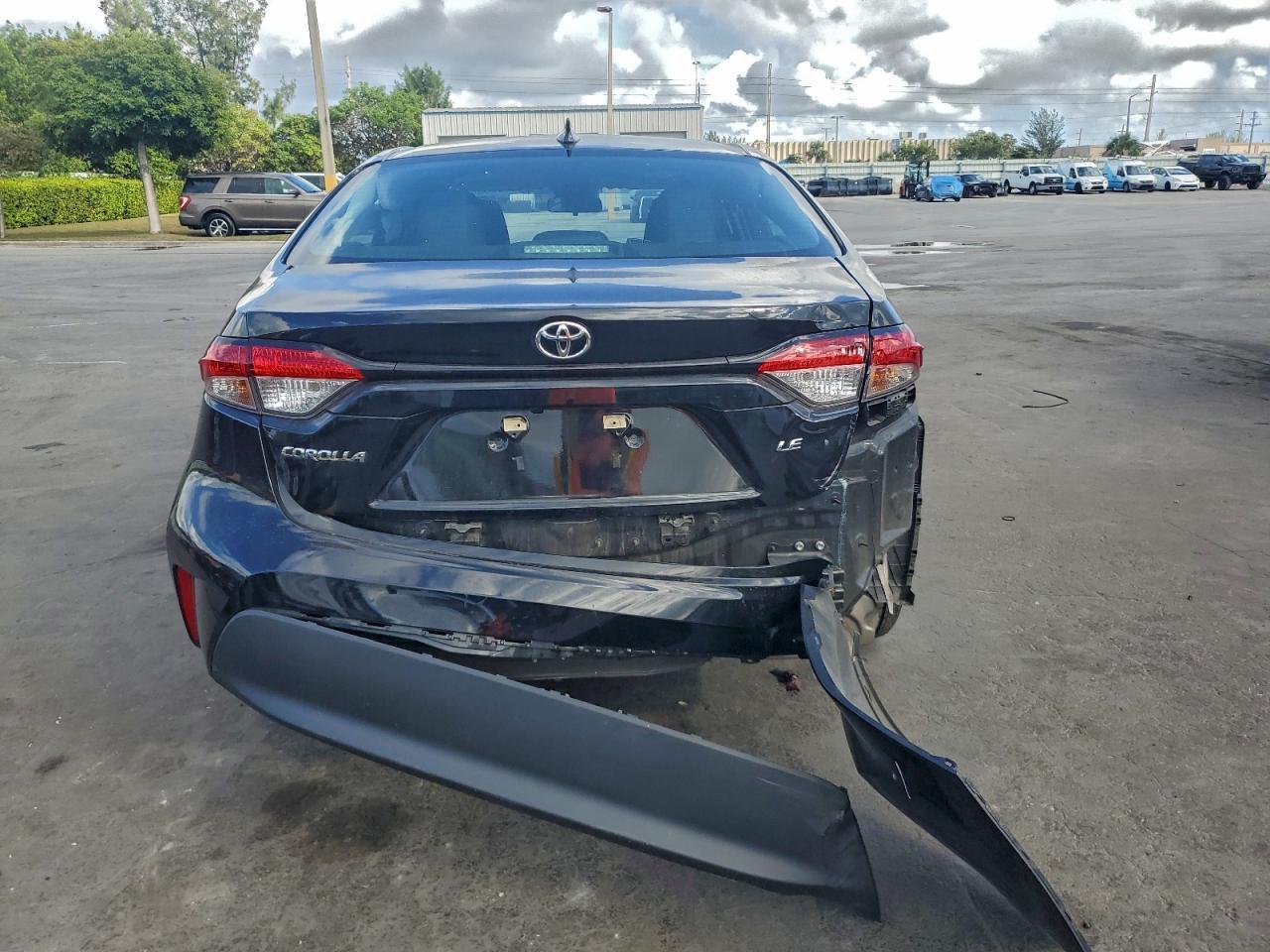 2023 TOYOTA COROLLA