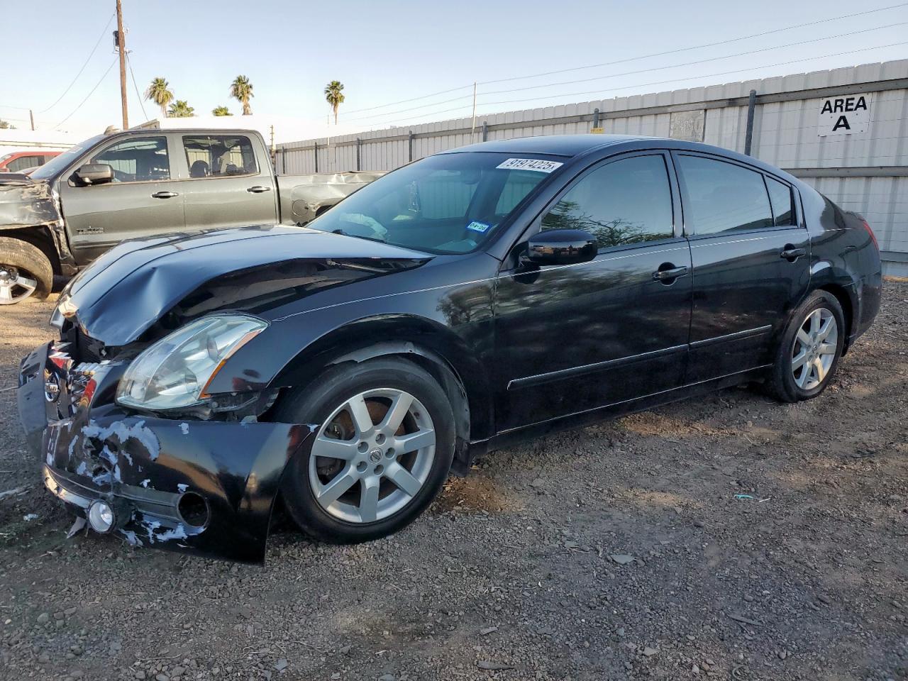 2005 NISSAN Maxima