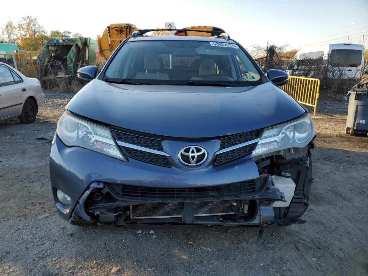 2013 TOYOTA RAV4