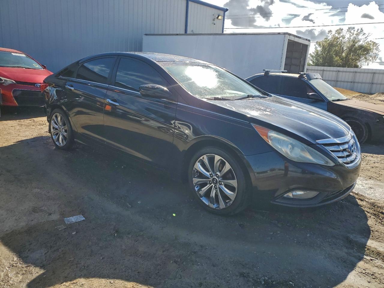 2011 HYUNDAI SONATA