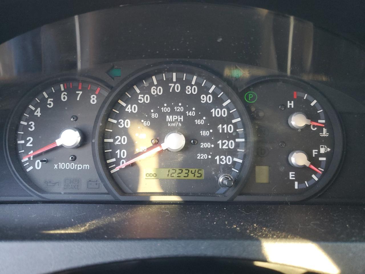2005 KIA SORENTO