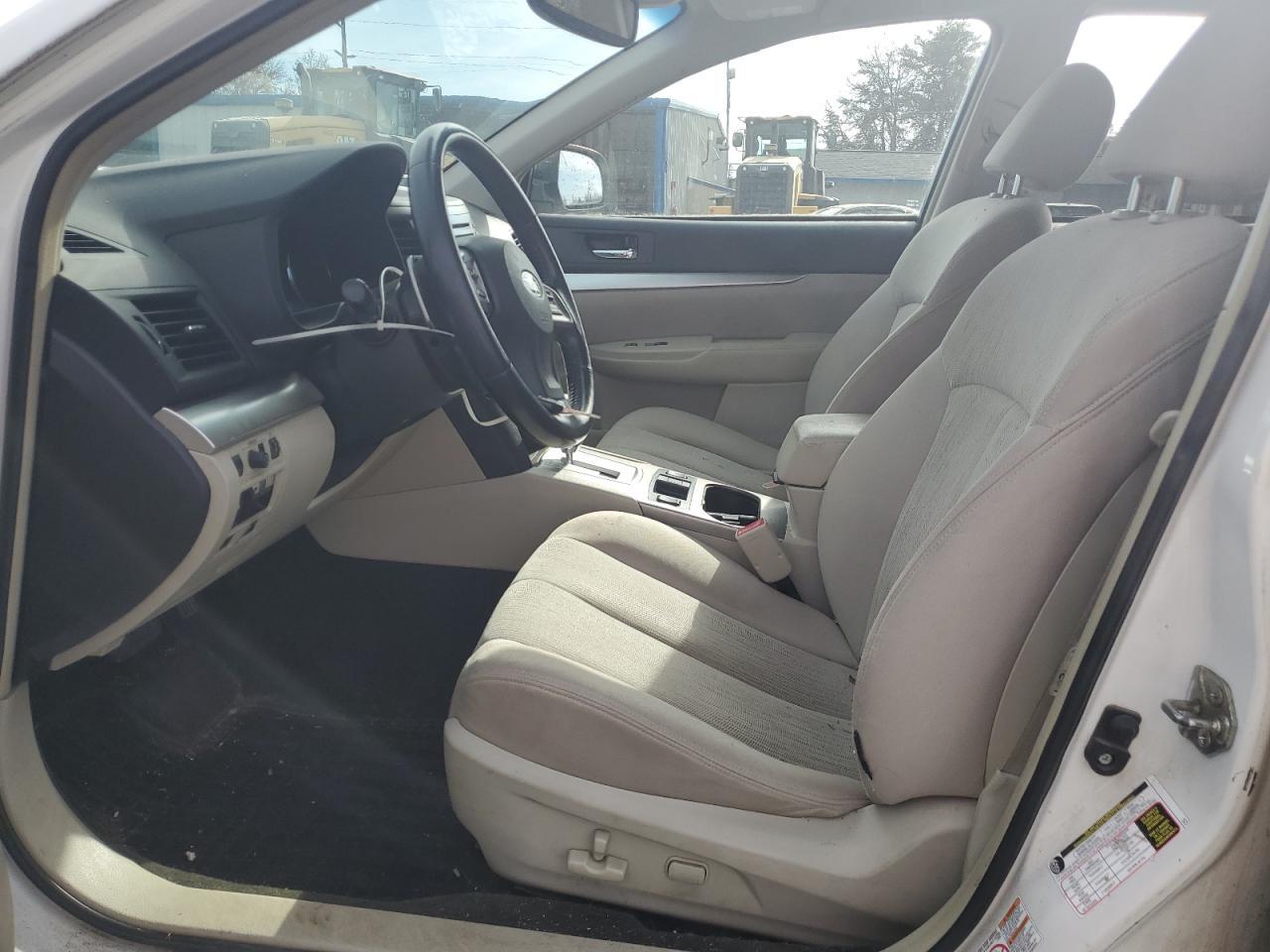 2014 SUBARU Outback