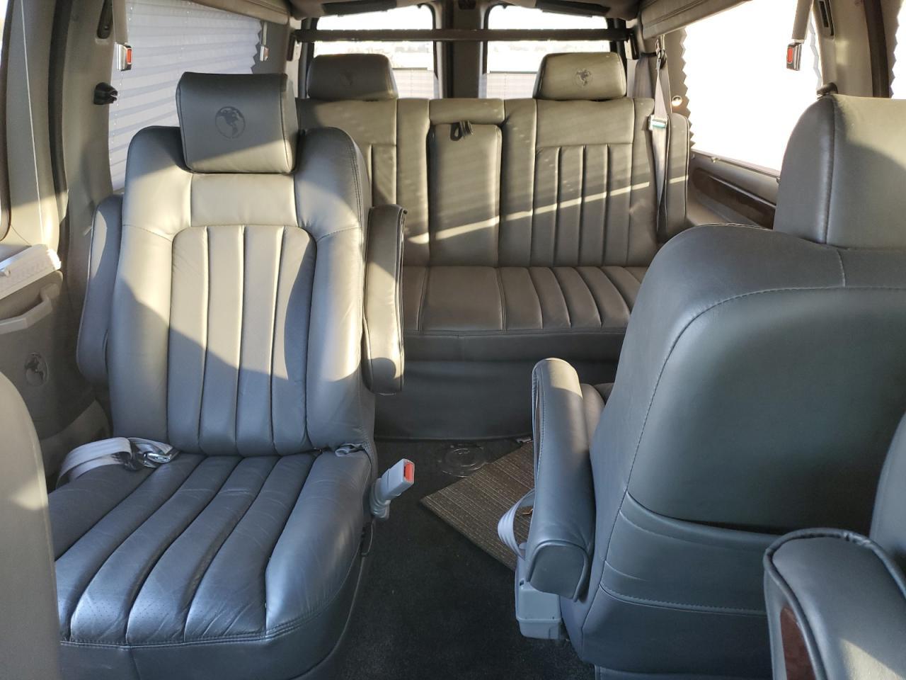 2012 GMC Savana