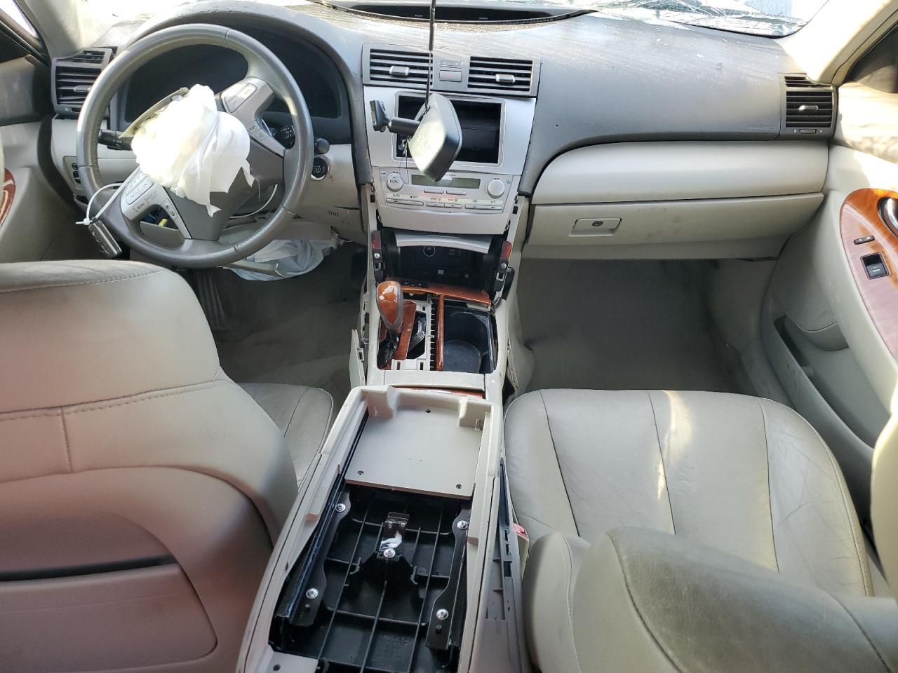2011 TOYOTA CAMRY