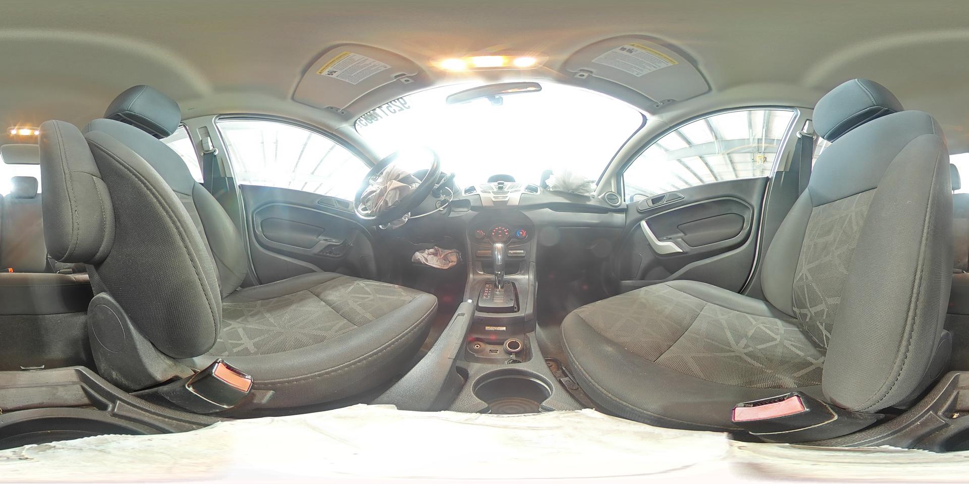 2013 FORD Fiesta
