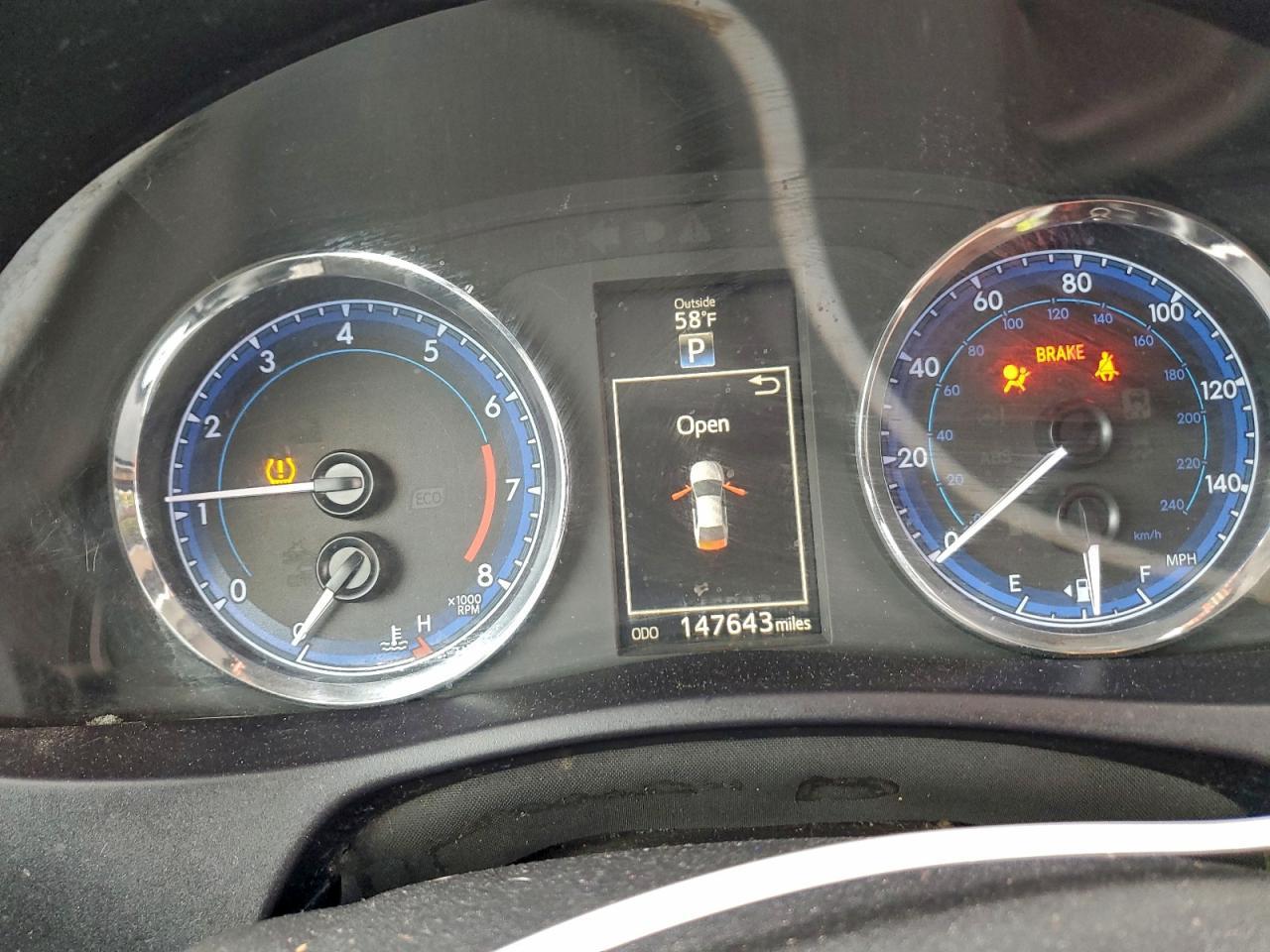 2017 TOYOTA COROLLA