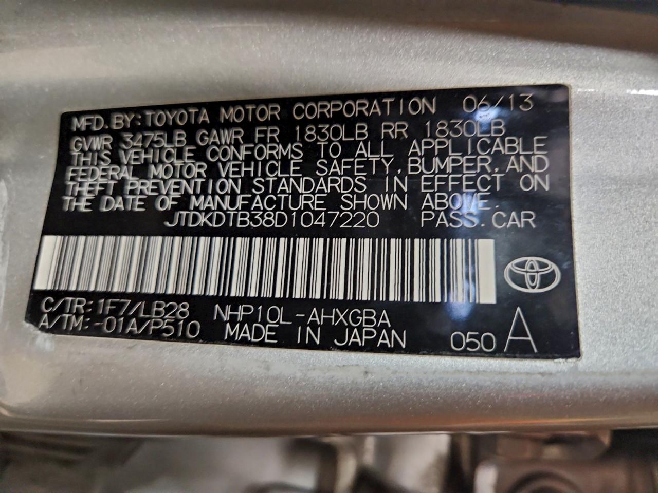 2013 TOYOTA Prius c