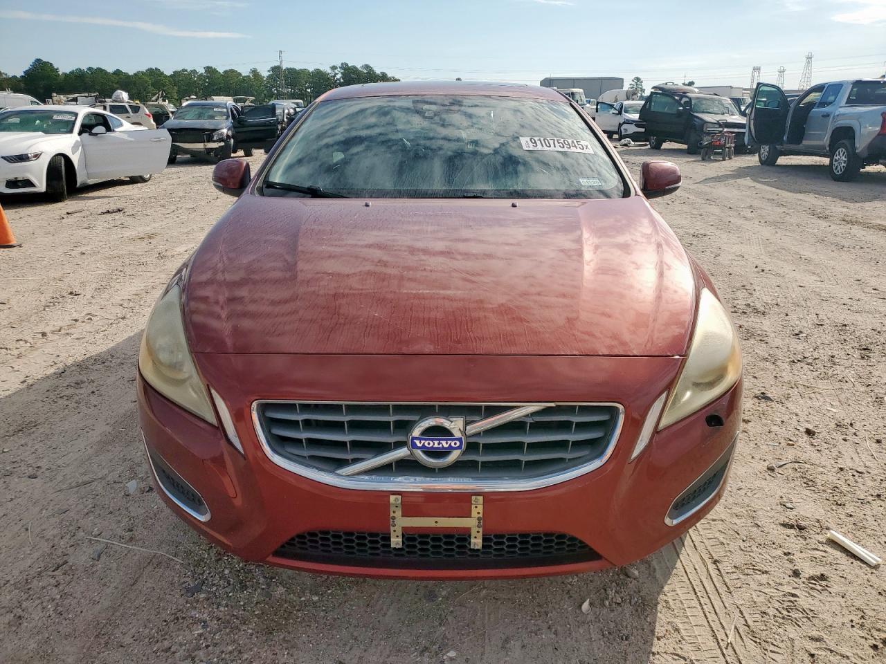 2013 VOLVO S60