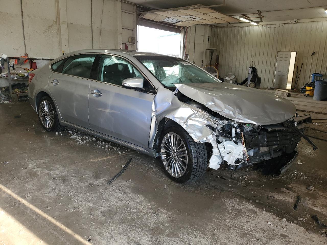 2016 TOYOTA Avalon