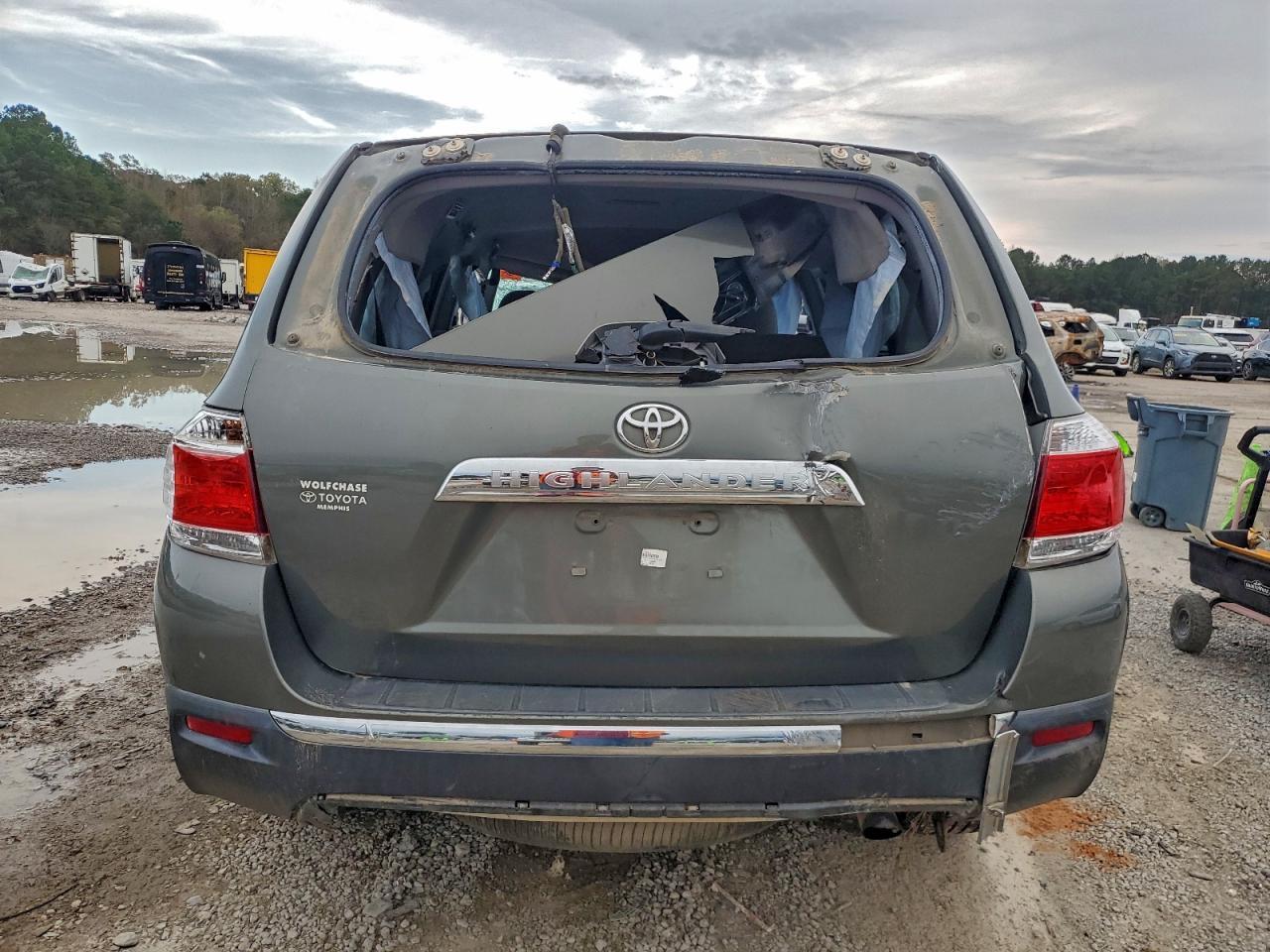 2012 TOYOTA HIGHLANDER