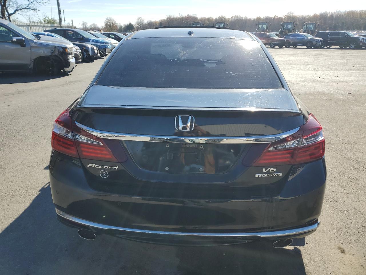 2016 HONDA ACCORD