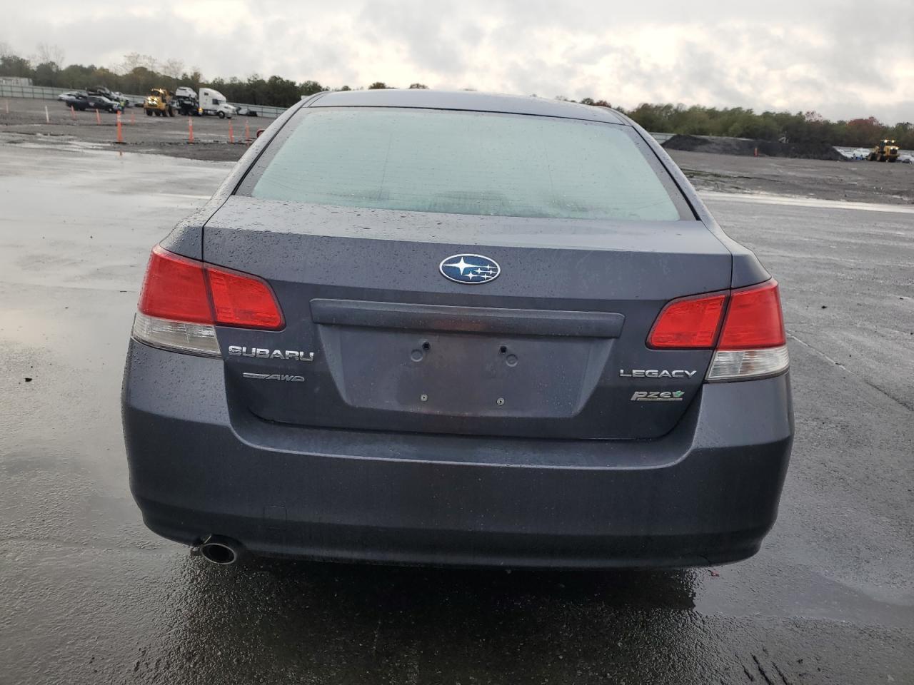 2013 SUBARU Legacy