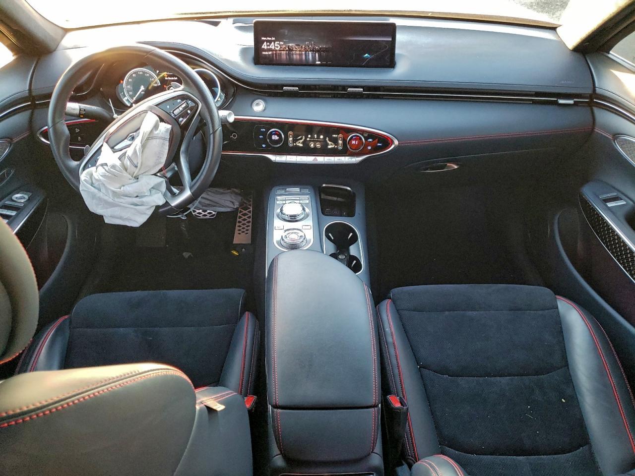 2022 GENESIS GV70