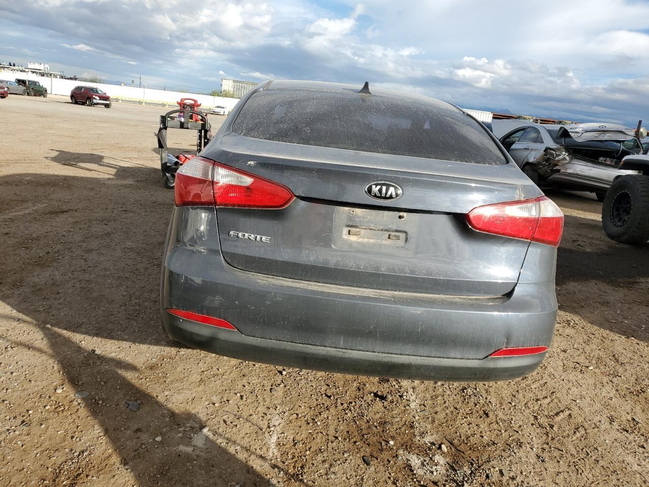 2015 KIA FORTE