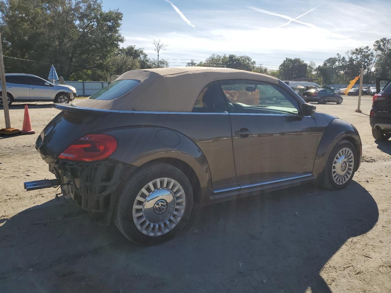 2013 VOLKSWAGEN Beetle
