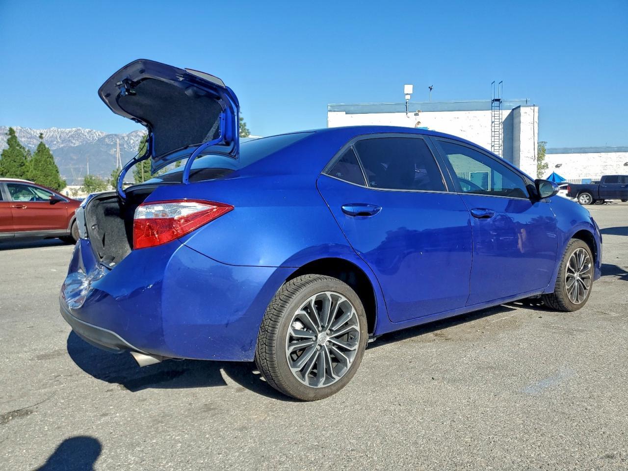 2016 TOYOTA COROLLA