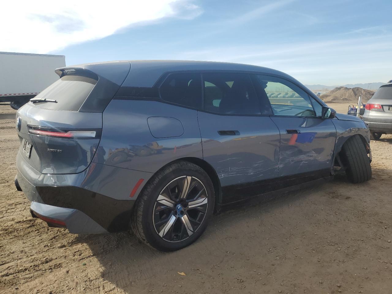 2024 BMW iX