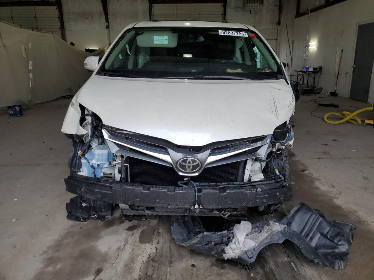 2018 TOYOTA SIENNA