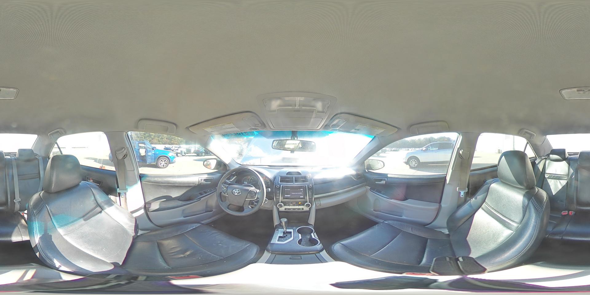 2014 TOYOTA CAMRY