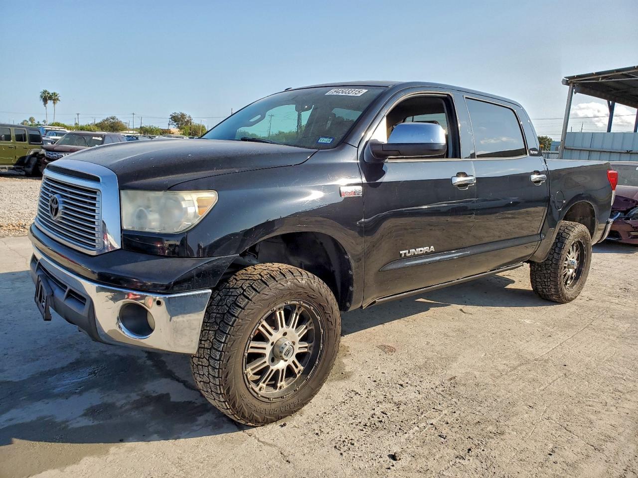 2011 TOYOTA TUNDRA