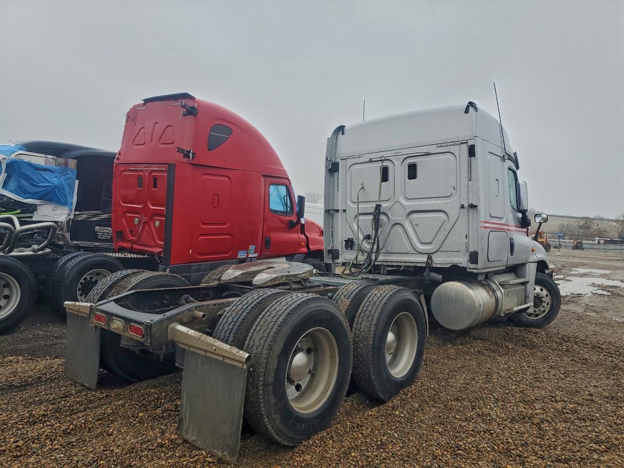2013 FREIGHTLINER CASCADIA