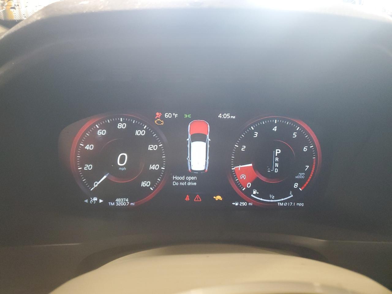 2018 VOLVO XC90