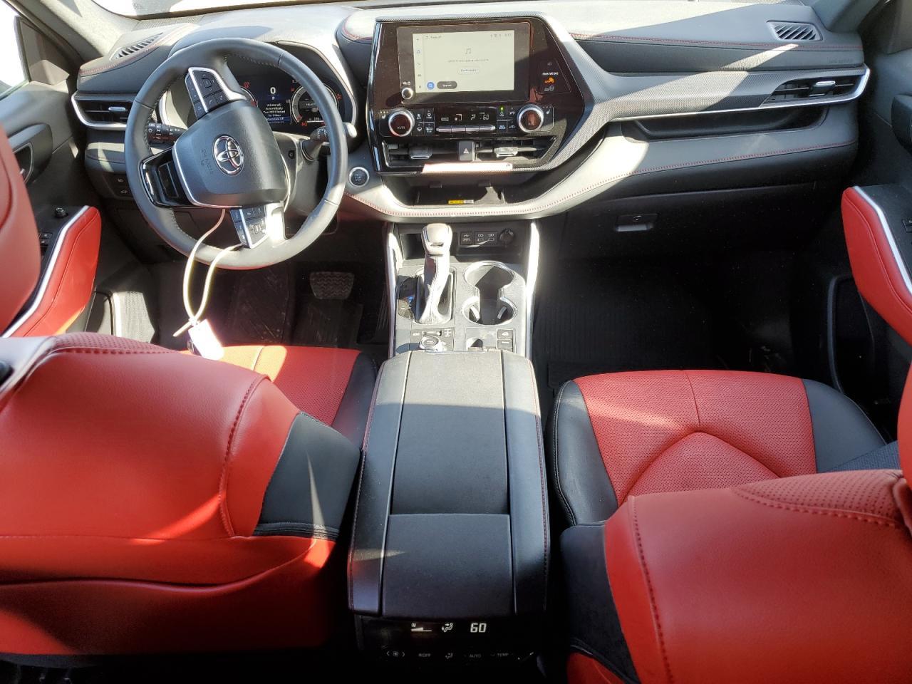 2025 TOYOTA HIGHLANDER