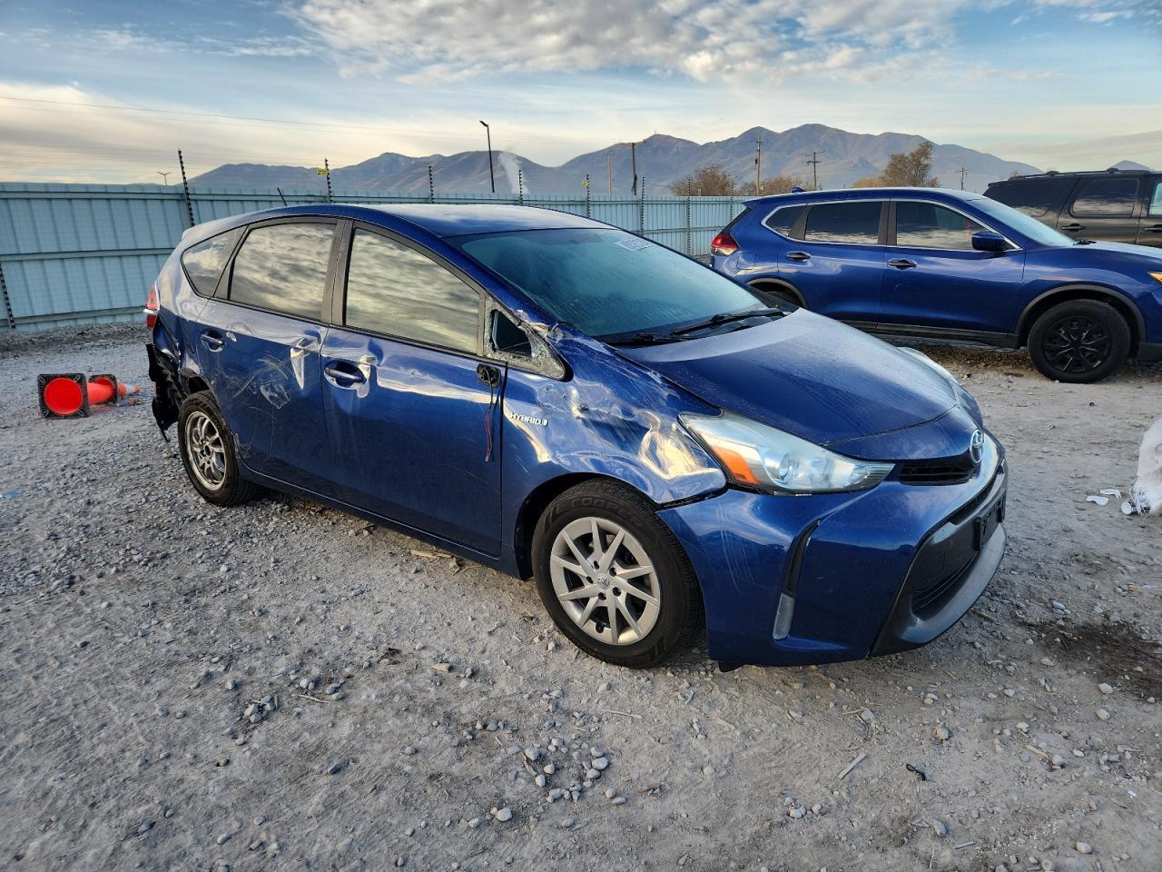 2016 TOYOTA PRIUS V