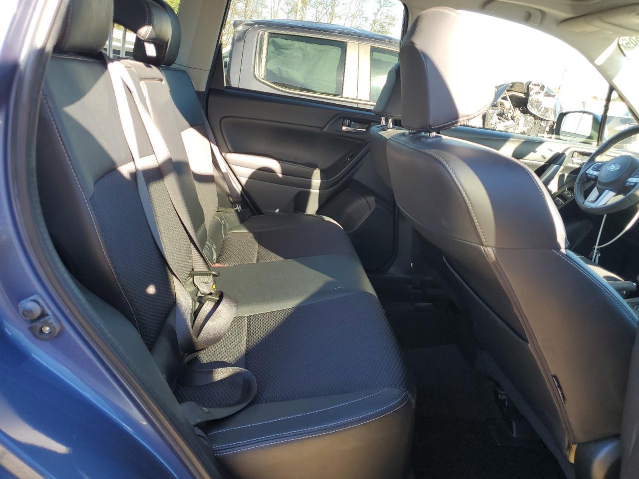 2017 SUBARU FORESTER