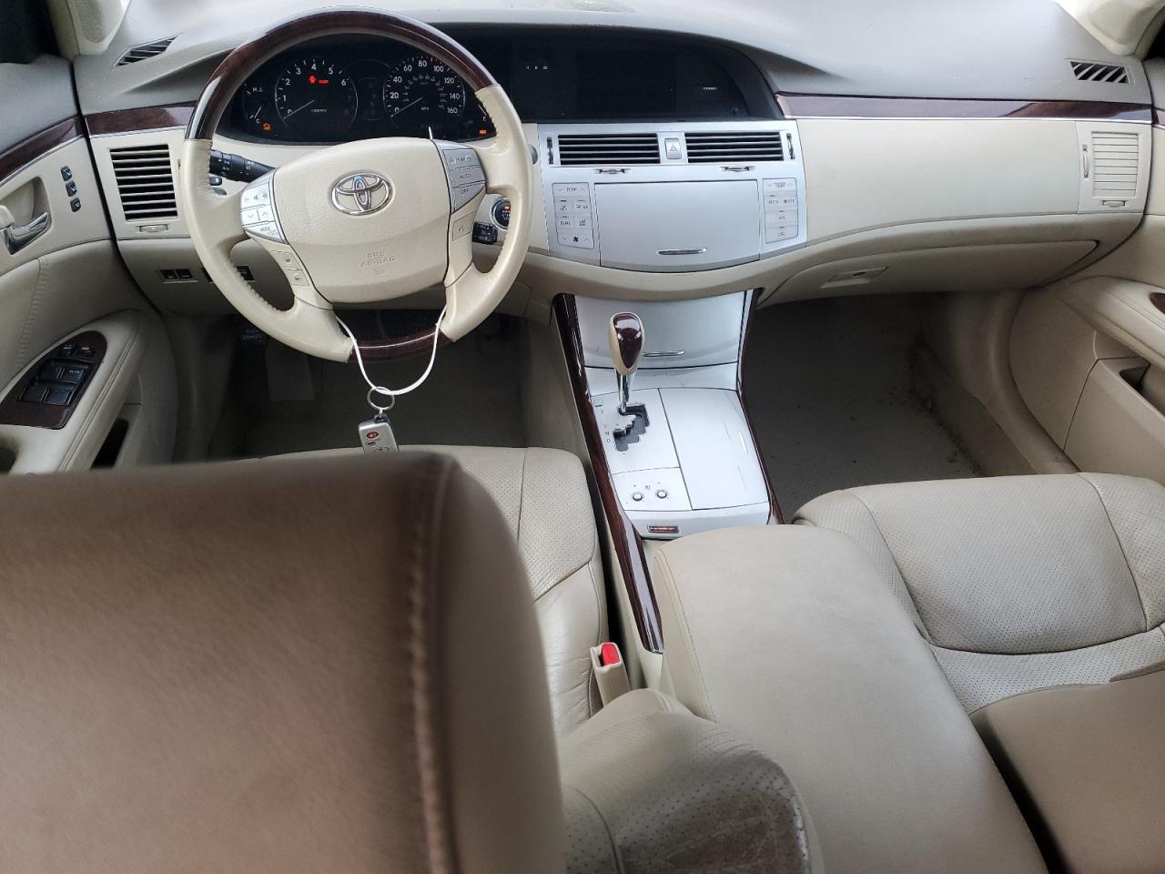 2009 TOYOTA Avalon