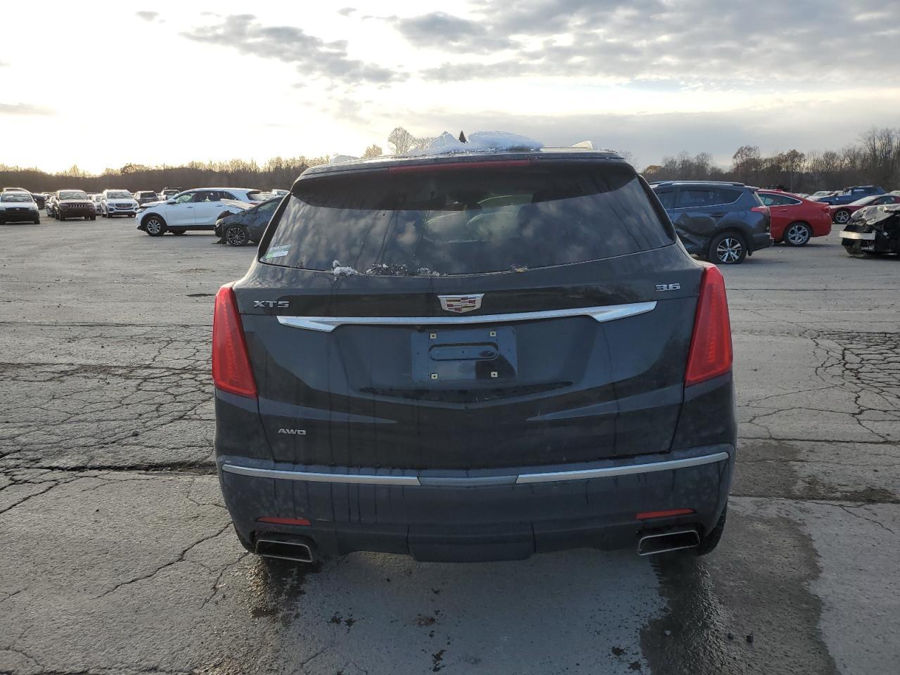 2018 CADILLAC XT5